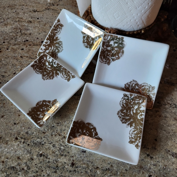 4x🆕️Nicole Miller- Cocktail Plates - Picture 1 of 9